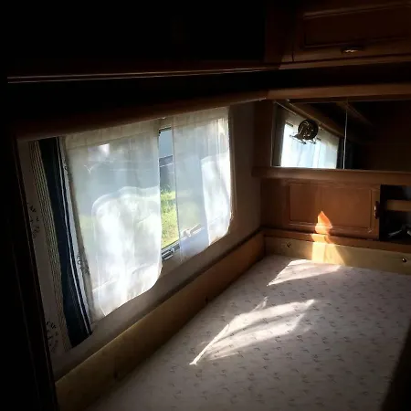 Campingplads Przyczepa Albatros 5,5